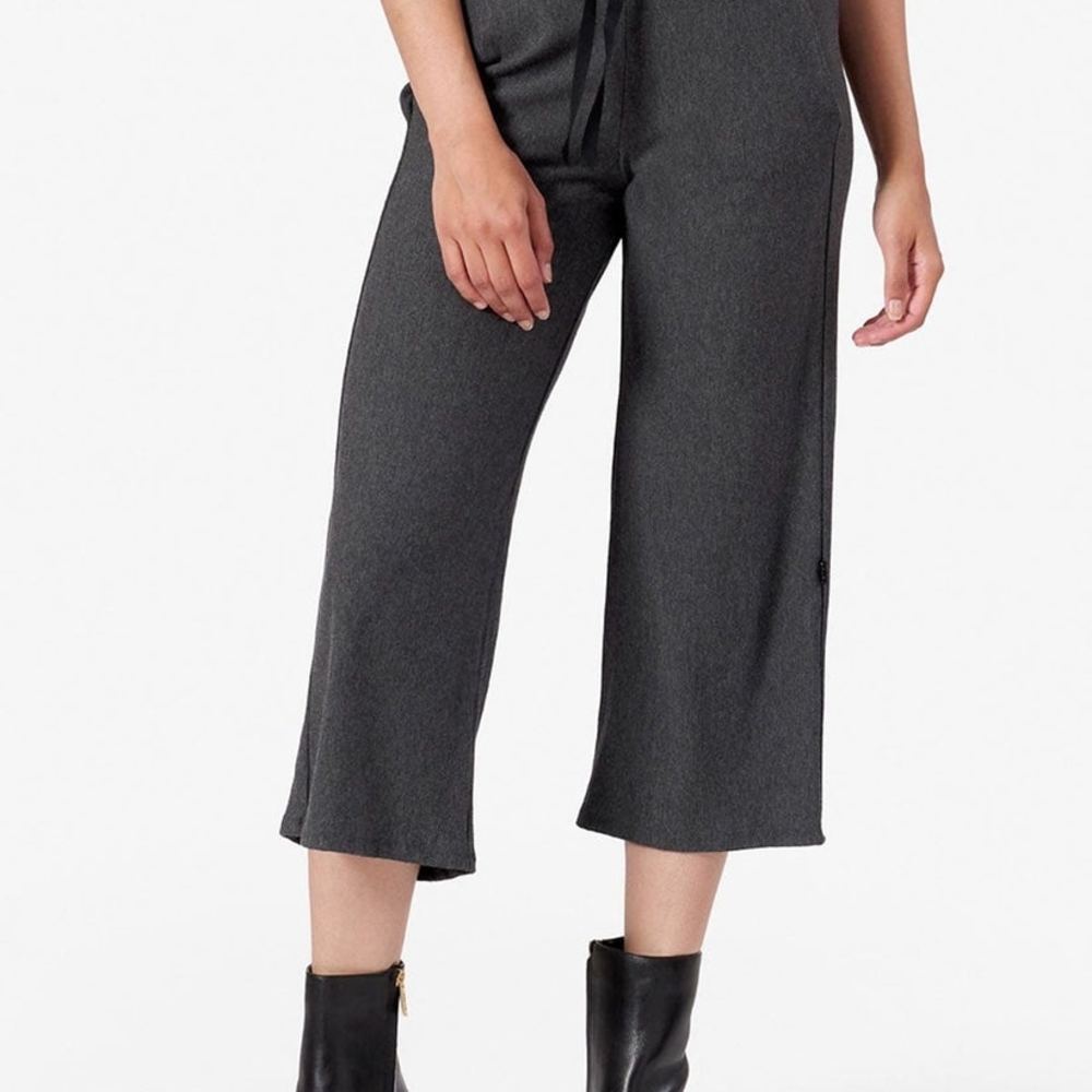 Daub Design Women's Gray Cropped Pants